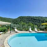 Feriehus Bigiolo A Melazzano By Posarellivillas